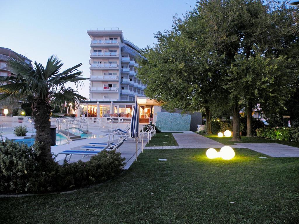 Majestic Beach Hotel & Wellness Bibione Luaran gambar